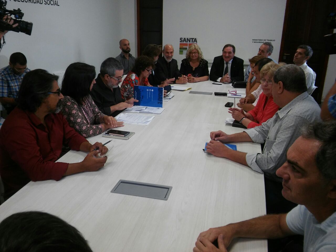 Primera reunión de la paritaria docente en la provincia